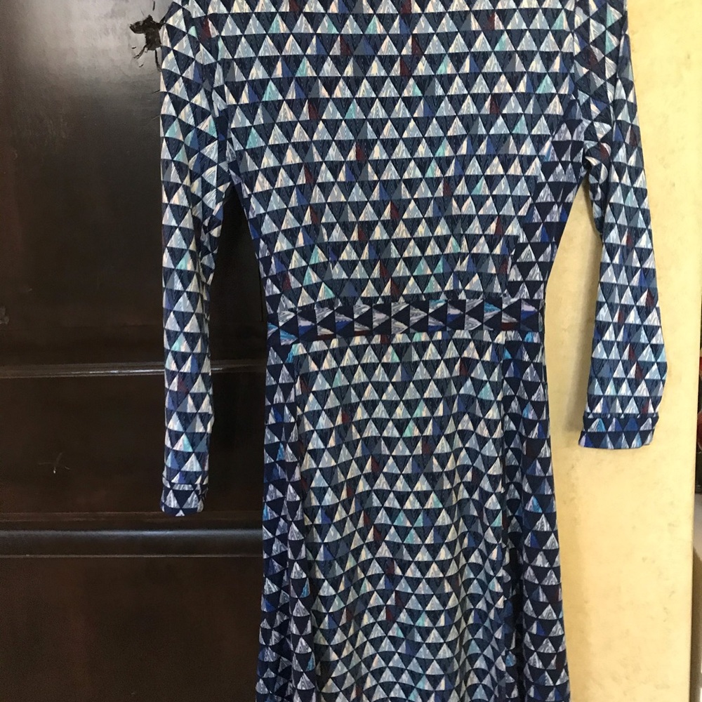Dress - Picture 2 of 2